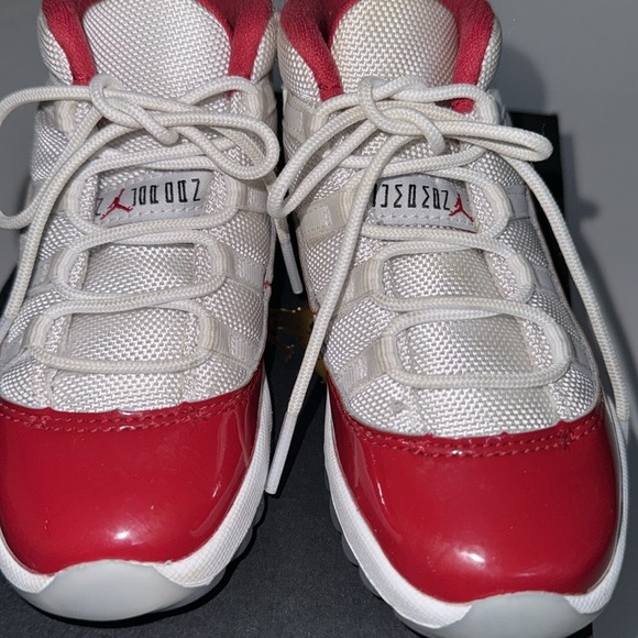 Jordan 11 Retro PS ‘Cherry’ Toddler size 9C Unisex - Picture 8 of 8